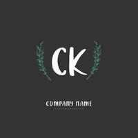 ck ck caligrafia inicial e design de logotipo de assinatura com círculo. logotipo manuscrito de design bonito para moda, equipe, casamento, logotipo de luxo. vetor