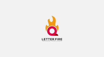 chama com design de logotipo da letra q. modelo de logotipo de vetor de fogo