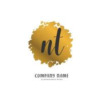 nt caligrafia inicial e design de logotipo de assinatura com círculo. logotipo manuscrito de design bonito para moda, equipe, casamento, logotipo de luxo. vetor