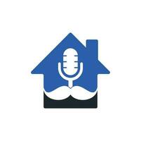 modelo de design de logotipo de vetor em casa de podcast forte. modelo de design de logotipo de podcast de cavalheiro. ícone de podcast de bigode.