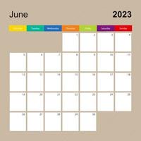 página do calendário para junho de 2023, planejador de parede com design colorido. semana começa na segunda-feira. vetor