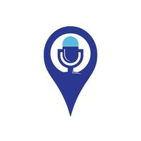 podcast e design de logotipo de pino de mapa. microfone de mesa de estúdio com design de ícone de transmissão. vetor