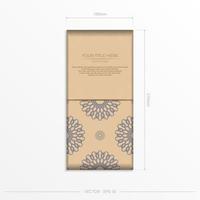 design de cartão de cor bege com padrões de mandala. cartão de convite de vetor com lugar para o seu texto e ornamento abstrato.