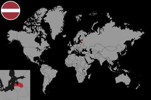 pin mapa com bandeira da Letônia no mapa do mundo. ilustração vetorial. vetor