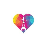 design de logotipo de conceito de forma de coração de viagens frança. torre eiffel de paris com avião para design de logotipo de viagem vetor