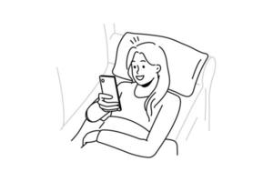 garota feliz deitada no sofá usando mensagens de texto ou mensagens de celular. jovem sorridente relaxe no sofá em casa navegue na internet no smartphone. ilustração vetorial. vetor