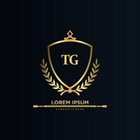 tg letra inicial com royal template.elegant com vetor de logotipo de coroa, ilustração em vetor logotipo de letras criativas.