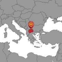 pin mapa com bandeira da Macedônia do Norte no mapa do mundo. ilustração vetorial. vetor