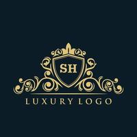 logotipo da letra sh com escudo de ouro de luxo. modelo de vetor de logotipo de elegância.