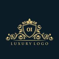 logotipo da letra oi com escudo de ouro de luxo. modelo de vetor de logotipo de elegância.