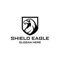 modelo vintage preto e branco de cabeça de escudo de águia para rótulos, emblemas, distintivos ou modelo de design de logotipo vetor