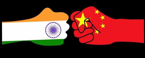 punho de mão com a bandeira da índia china isolada em fundo preto conflito entre a ilustração da índia e da china vetor
