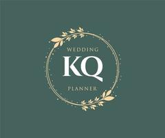 coleção de logotipos de monograma de casamento de letra kq, modelos modernos minimalistas e florais desenhados à mão para cartões de convite, salve a data, identidade elegante para restaurante, boutique, café em vetor