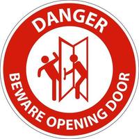 perigo, cuidado ao abrir o sinal da porta no fundo branco vetor