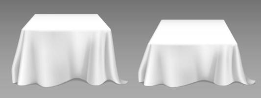 toalha de mesa branca realista vetorial em mesas vetor