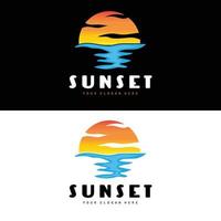 logotipo do pôr do sol, design de praia, ilustração de rio e sol, vetor aproveitando o crepúsculo