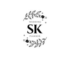 coleção de logotipos de monograma de casamento de carta inicial sk, modelos modernos minimalistas e florais desenhados à mão para cartões de convite, salve a data, identidade elegante para restaurante, boutique, café em vetor