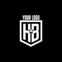 logotipo de jogo inicial hb com escudo e design de estilo estrela vetor