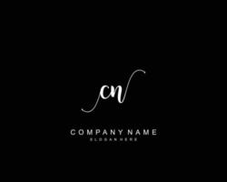 monograma de beleza cn inicial e design de logotipo elegante, logotipo de caligrafia da assinatura inicial, casamento, moda, floral e botânico com modelo criativo. vetor