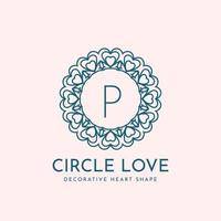 letra p círculo amor decoração design de logotipo de vetor