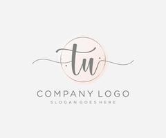 logotipo feminino inicial tu. utilizável para logotipos de natureza, salão, spa, cosméticos e beleza. elemento de modelo de design de logotipo de vetor plana.
