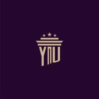 design de logotipo de monograma inicial yu para advogados de escritório de advocacia com imagem vetorial de pilar vetor
