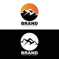 logotipo da montanha, alpinismo vetorial, aventura, design para escalada, equipamento de escalada e marca com logotipo da montanha vetor