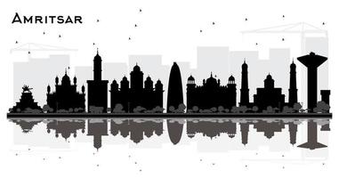 Amritsar Índia cidade skyline silhueta com edifícios pretos isolados no branco. vetor