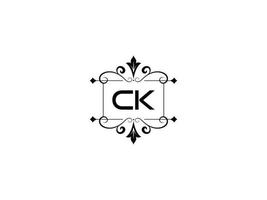 imagem criativa do logotipo ck, design de letras de luxo monograma ck vetor