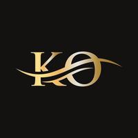 modelo de vetor de logotipo vinculado à letra ko inicial. design de logotipo ko da letra swoosh. vetor de design de logotipo ko