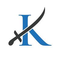 modelo de vetor de logotipo de espadas de letra k. ícone de espadas para símbolo de proteção e privacidade