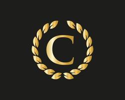 modelo de logotipo de luxo letra c em vetor para restaurante, realeza, boutique, café, hotel, heráldico, joias e identidade de moda