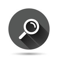 ícone de sinal de lupa em estilo simples. ilustração em vetor lupa em fundo redondo preto com efeito de sombra longa. conceito de negócio de botão de círculo de pesquisa.