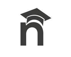 logotipo de educação com o conceito de chapéu de letra n vetor