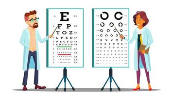 oftalmologista examinando o conjunto de caracteres do vetor de visão do paciente