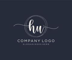 logotipo feminino inicial hu. utilizável para logotipos de natureza, salão, spa, cosméticos e beleza. elemento de modelo de design de logotipo de vetor plana.
