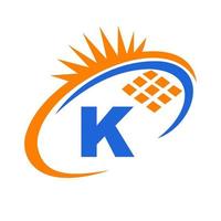 design de logotipo de energia de painel solar letra k vetor