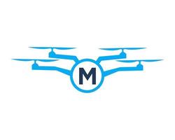 design de logotipo drone no conceito de letra m. modelo de vetor de drone de fotografia