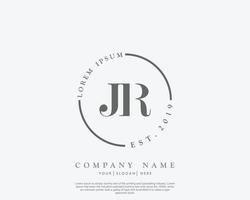 letra inicial jr logotipo feminino monograma de beleza e design de logotipo elegante, logotipo de caligrafia da assinatura inicial, casamento, moda, floral e botânico com modelo criativo vetor