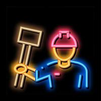 homem segura ilustração de ícone de brilho neon de martelo vetor