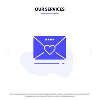 nossos serviços sms amor casamento coração glifo sólido modelo de cartão web vetor