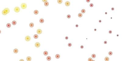 textura de doodle de vetor laranja claro com flores.