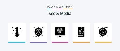 pacote de ícones seo e glyph 5 de mídia, incluindo telefone. meios de comunicação. otimização. motor. notícias. design de ícones criativos vetor