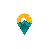 design de logotipo de vetor de montanha. alpinista.