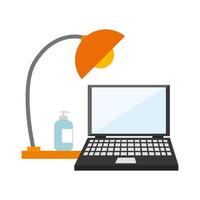 laptop com lâmpada de mesa e desinfetante para garrafas vetor