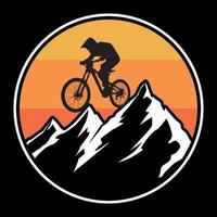 ilustração vetorial de rótulo de ciclismo de aventura retrô adesivo de distintivo vintage e design de camiseta vetor