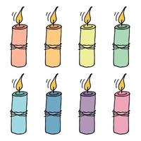 conjunto de velas de aniversário em chamas. ilustração de doodle único. clipart desenhado à mão para cartão, logotipo, design vetor