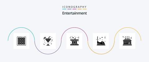 pacote de ícones de glifo 5 de entretenimento, incluindo veículo. carro. bebida. elétrico. instrumento vetor