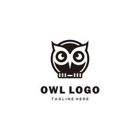 design de modelo de logotipo minimalista de rosto de coruja vetor