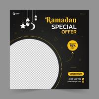 modelo de postagem de mídia social de oferta especial do ramadã vetor